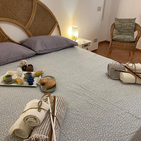 Casa Vacanze Baglio Barcellona Mondello ปาแลร์โม ภายนอก รูปภาพ