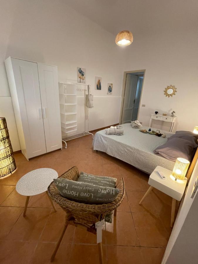 Casa Vacanze Baglio Barcellona Mondello ปาแลร์โม ภายนอก รูปภาพ